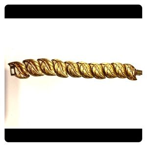 Very rare Napier gold time leaf bracelet. 50s-70s.